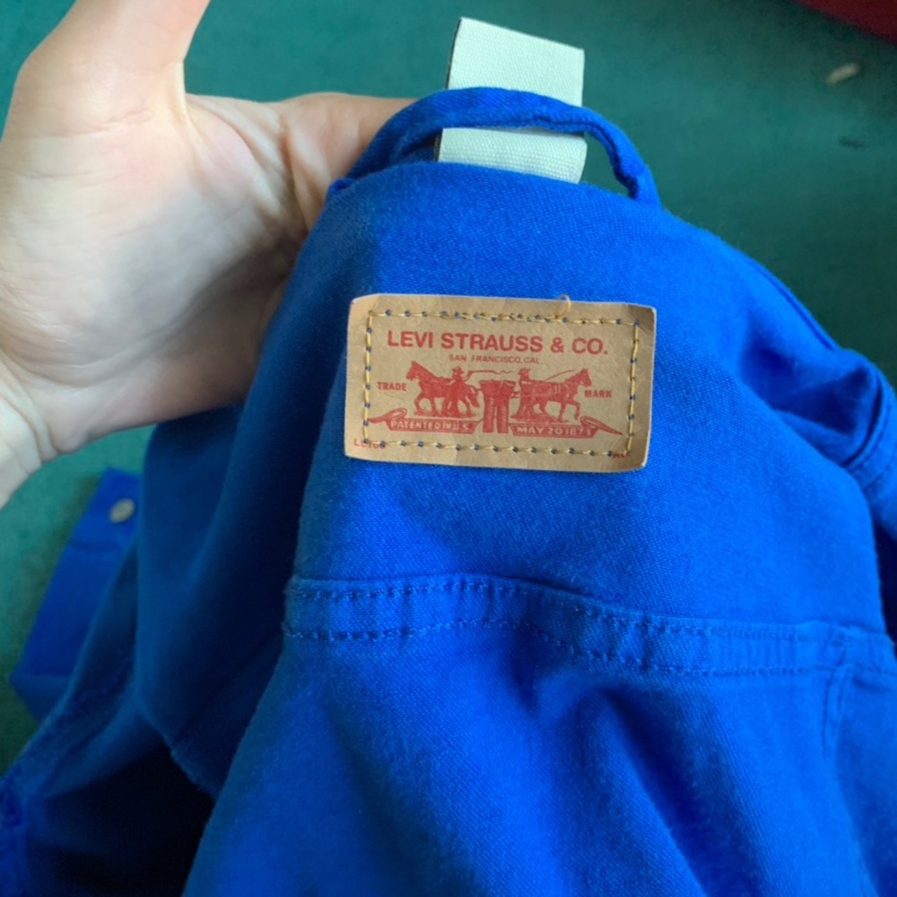 Blue Levi’s Jacket - Picture 4 of 4
